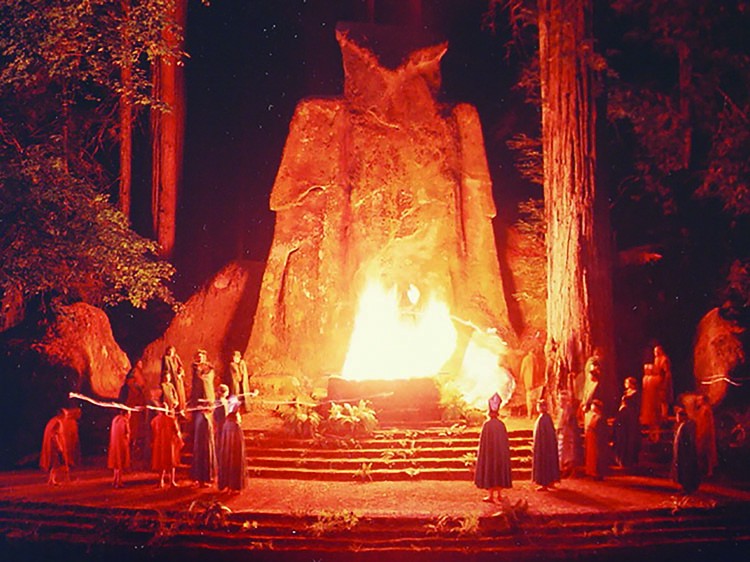 POR DENTRO DO BOHEMIAN GROVE